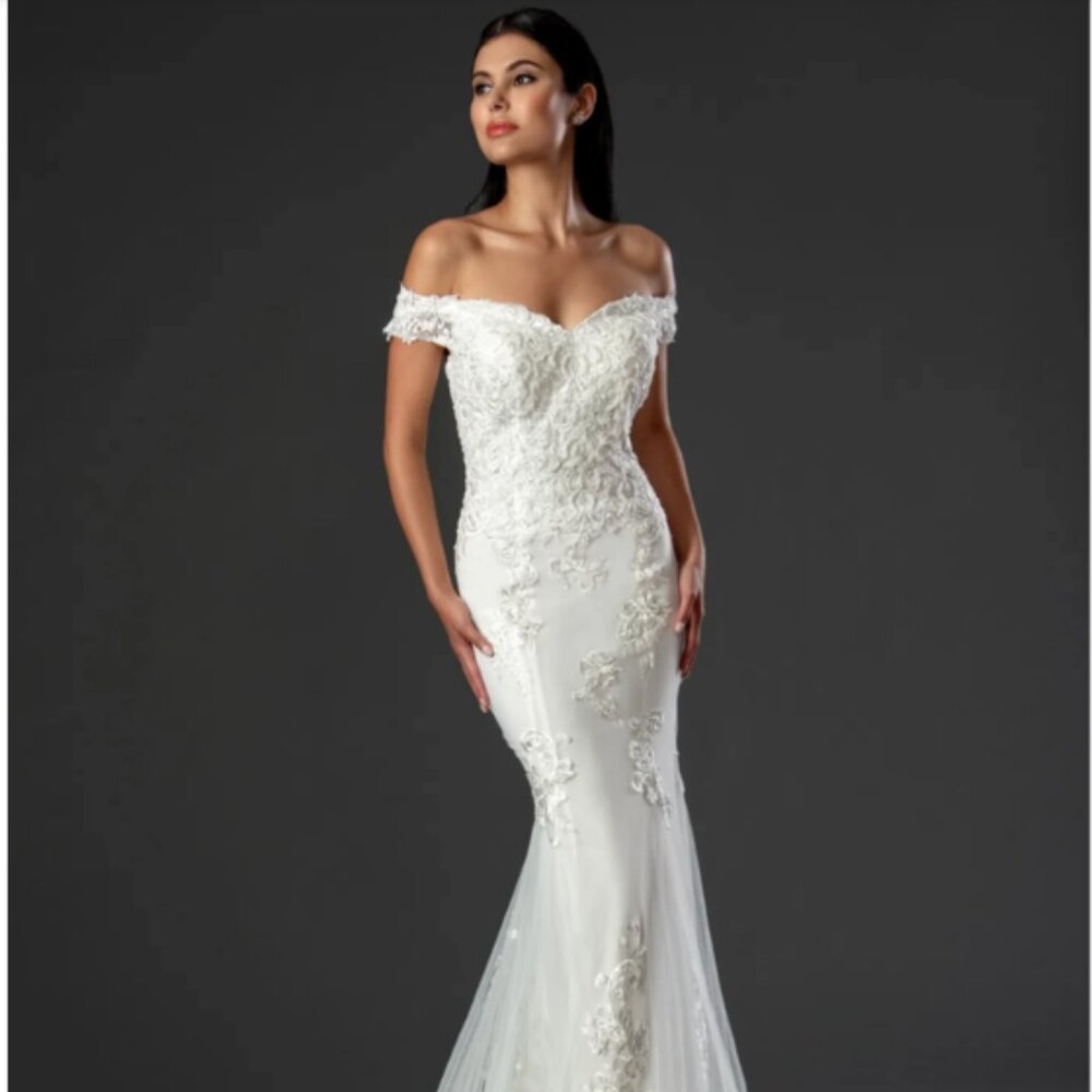 Stella Couture Style 21068